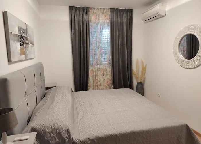 Apartment Seefor Hvar Town